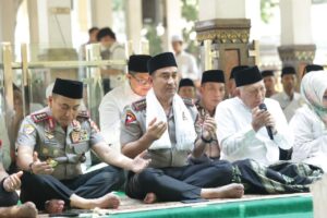 Perkuat Sinergi Ulama dan Umara, Kapolri Silaturahmi ke Ponpes Tebuireng dan Ziarah Makam Gus Dur img 20261017 wa0040