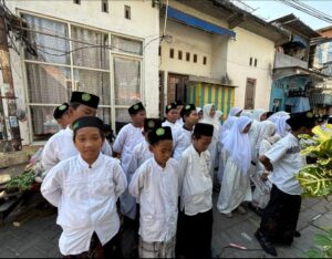 Memperingati Hari Santri 2026 MI Mambaul Ulum Gelar Upacara dan Kirab img 20261022 wa0019